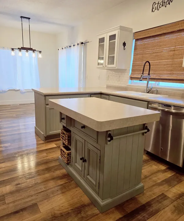 A bright, tidy kitchen